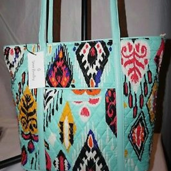 Vera Bradley Handbags - NWT VERA BRADLEY small trimmed Vera in PUEBLO